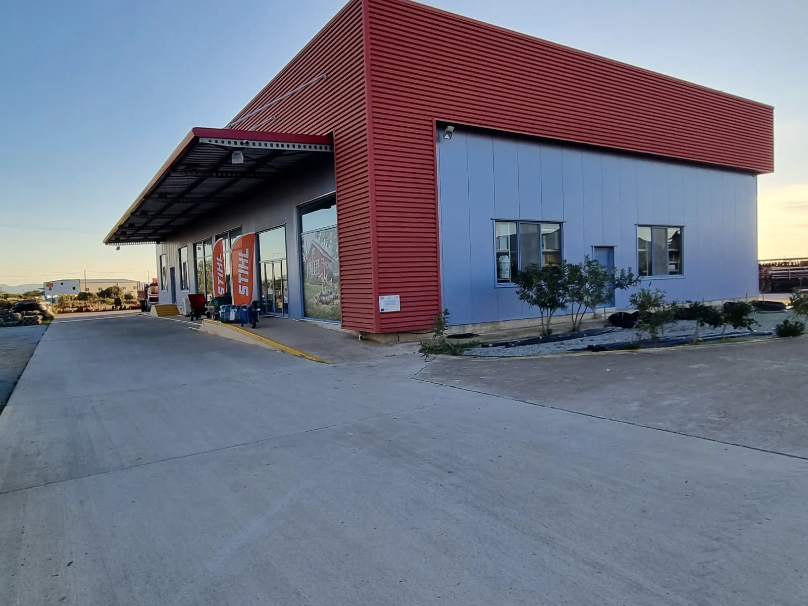 ΠΛΟΥΜΙΤΣΑΚΟΣ, Α., & ΣΙΑ Ο.Ε. - πρόσοψη κατασ΄τηματος